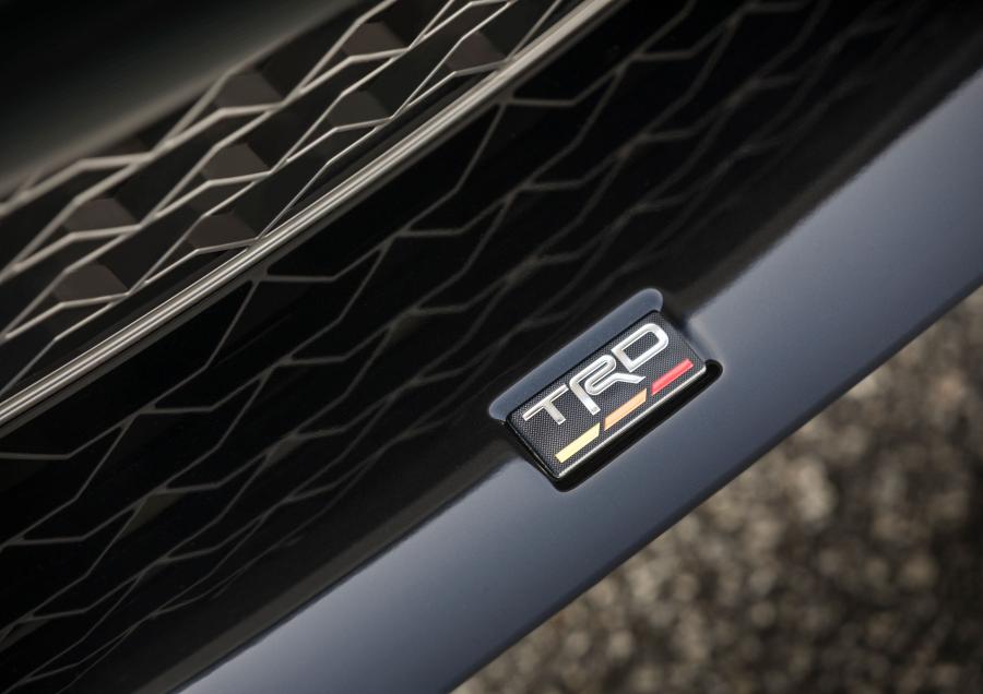 Логотип Toyota GT 86 TRD Special Edition 2018 года  (NA) (фото 4 из 40)